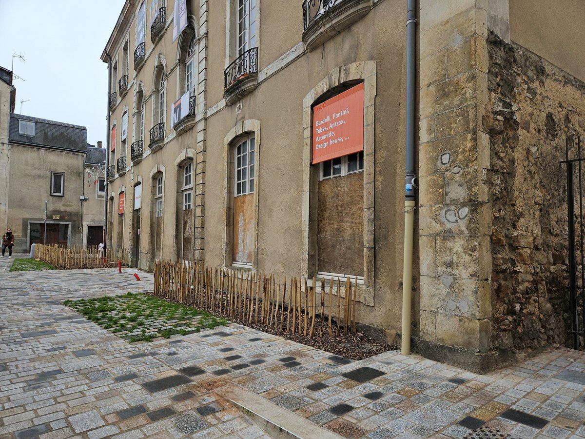 Photo présentant les désordres de l'hôtel
